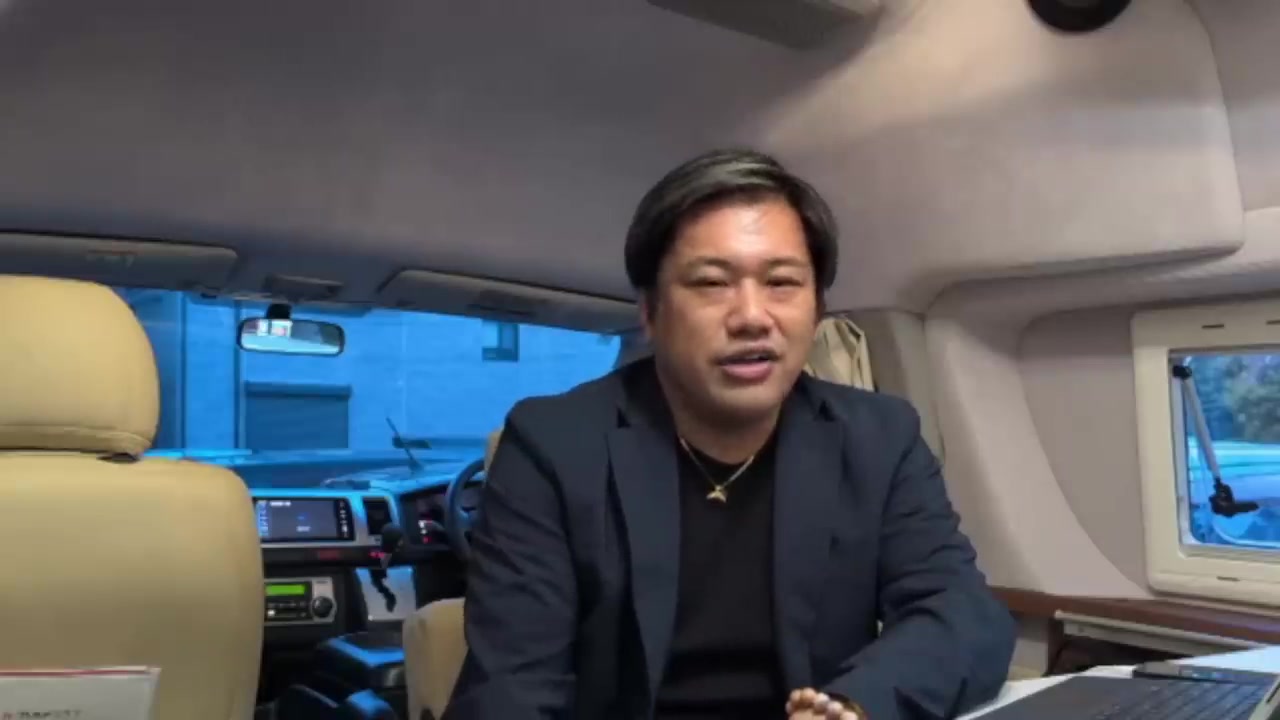 お客様への影響について落ち着いた表情で語るくに社長